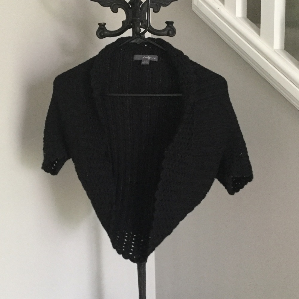 Forever 21 cropped short sleeve sweater