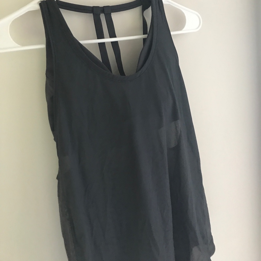 lululemon revitalize tank in gray blue color NWT 4