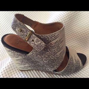 Joie White & Grey Snake Print Wedge Sandal