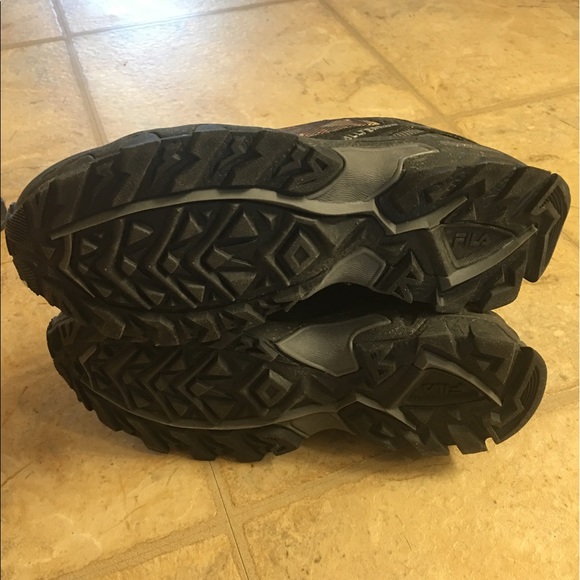 Fila - Picture 3 of 3