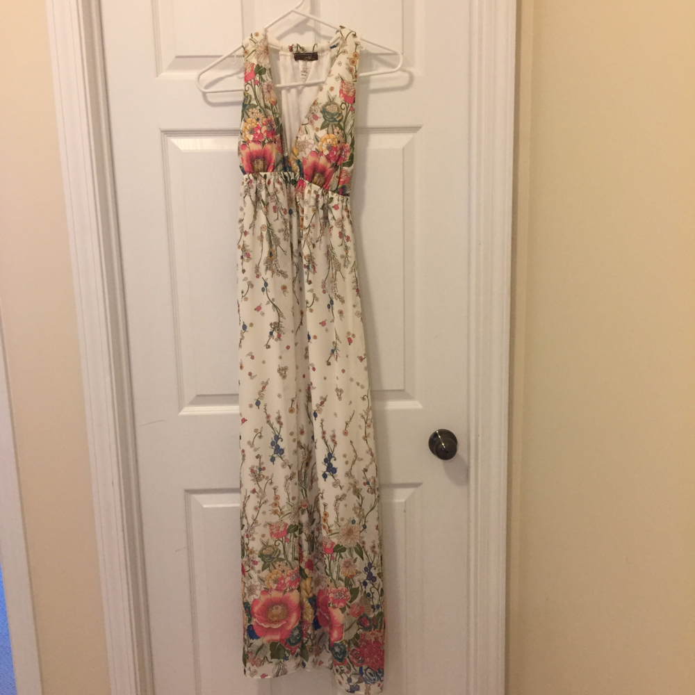 M USA - Floral Maxi Dress