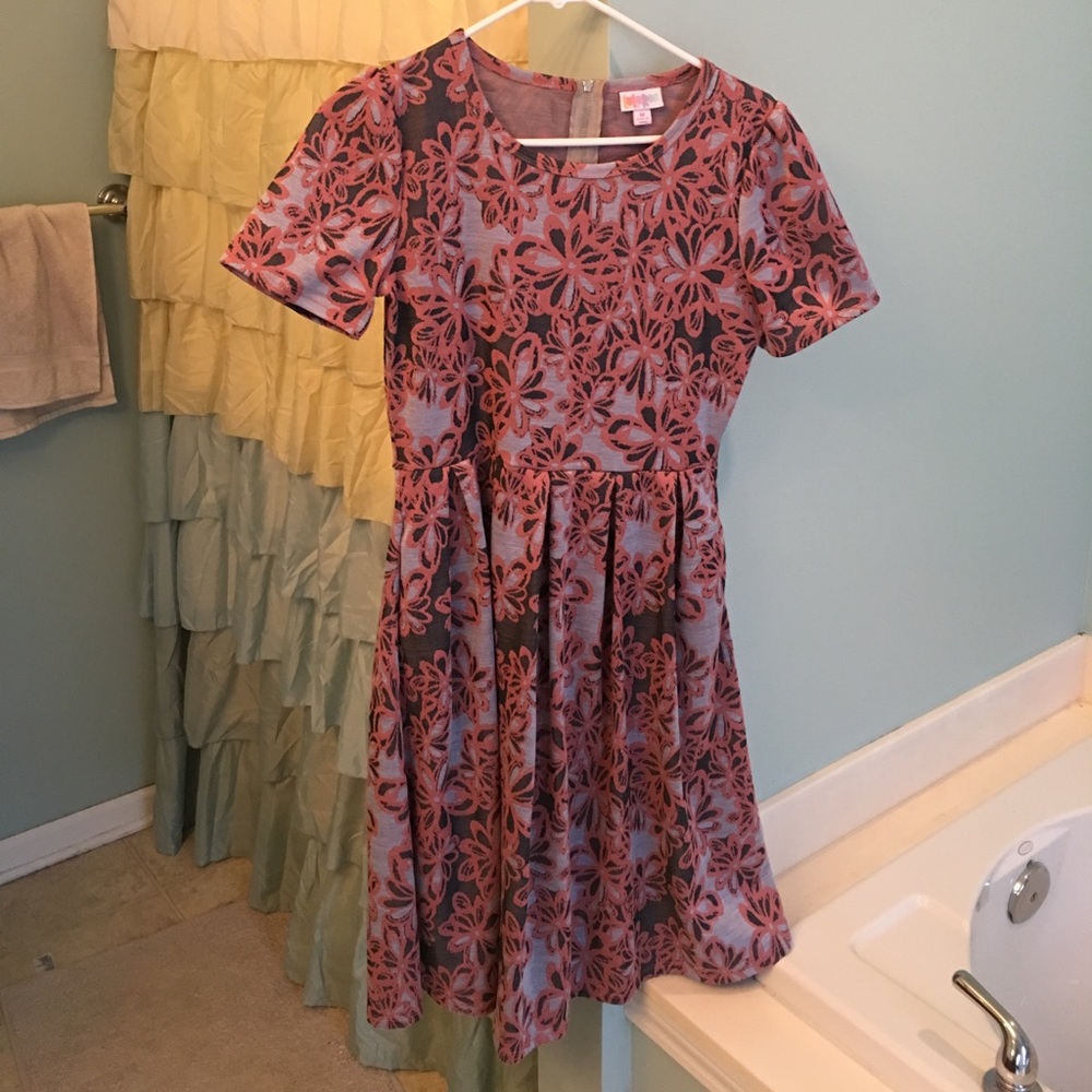 LuLaRoe Amelia dress • size medium • gently used