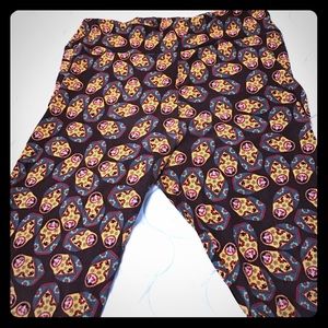 Beautiful Lularoe Tall & Curvy leggings