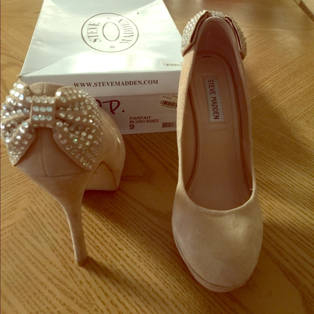 Parfait Blush Suede Diamond Bow Tie HighHeel