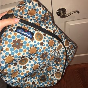 KAVU cross body purse!