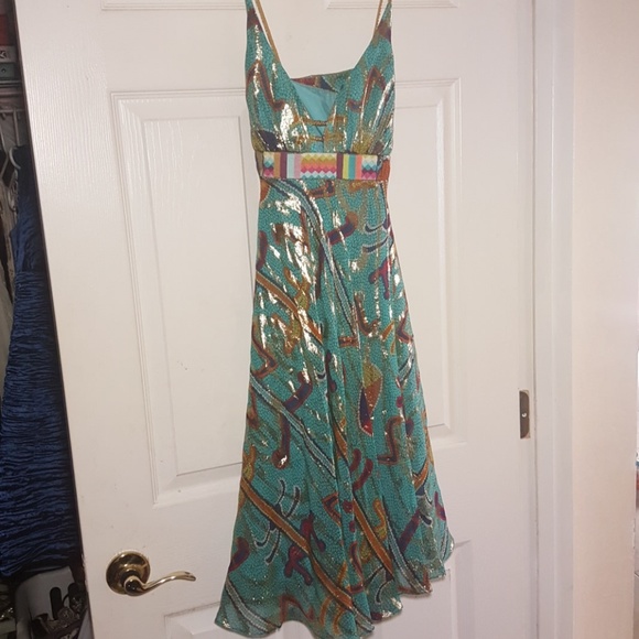 Nicole Miller Gorgeous Silk Dress ๐๐ - Picture 2 of 8