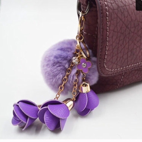Purple fur pompom purse charm with roses - Picture 1 of 3