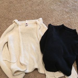 2 Gap Cableknit sweaters