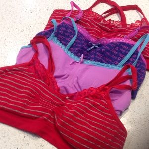 4 bras w/ removable pads