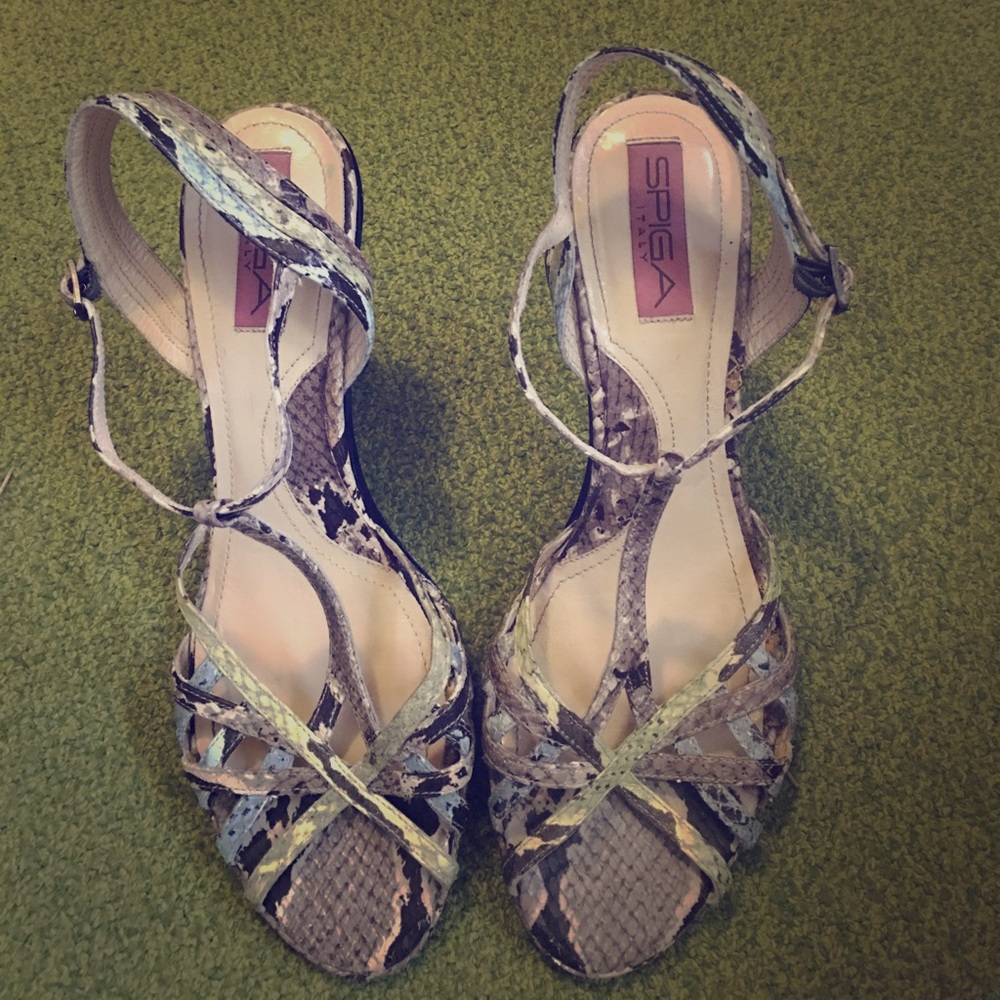 Via Spiga Open Toe Sandals