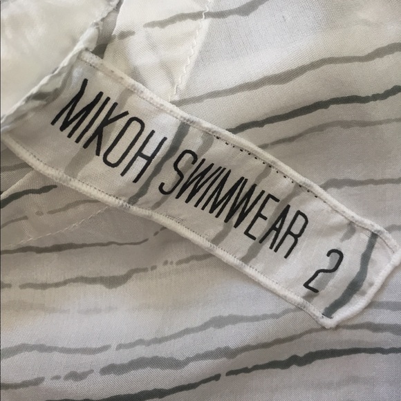 Mikoh 100% Silk Cover Up - Picture 2 of 4