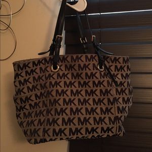 Michael Kors purse