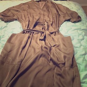 Beautiful BCBG silky belted shirt dress