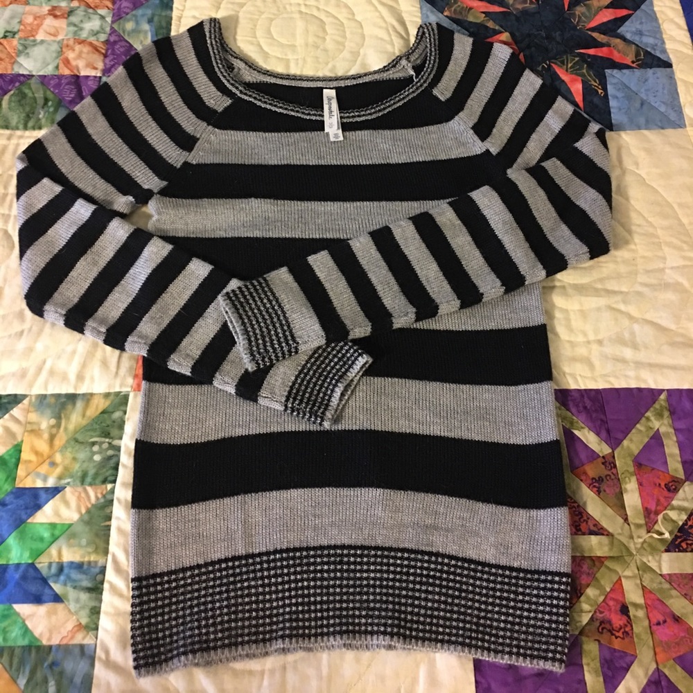 Areopostale long sleeved sweater
