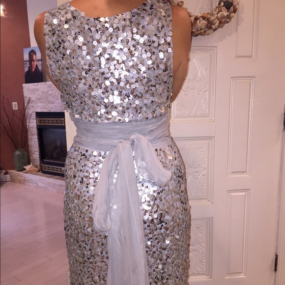 BCBG COCKTAIL DRESS - Picture 3 of 8