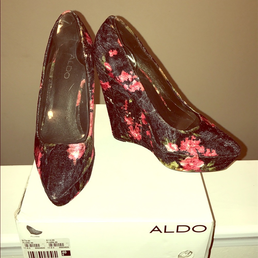 Aldo flowery wedge