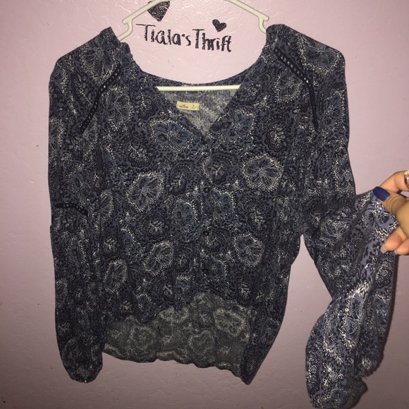 Hollister blue paisley Blouse