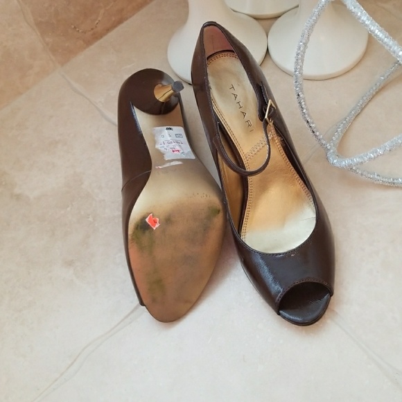 TAHARI Brown Heel size 8M - Picture 3 of 4