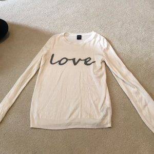 White gap adult sweater