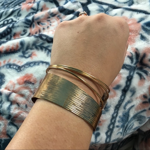 Adjustable bracelet - Picture 3 of 4