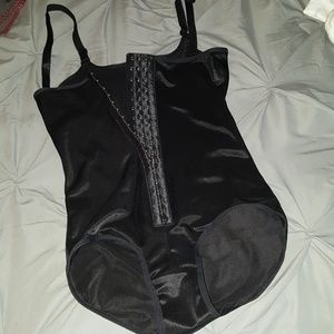 Waist Shaper from Waistshaperz.com