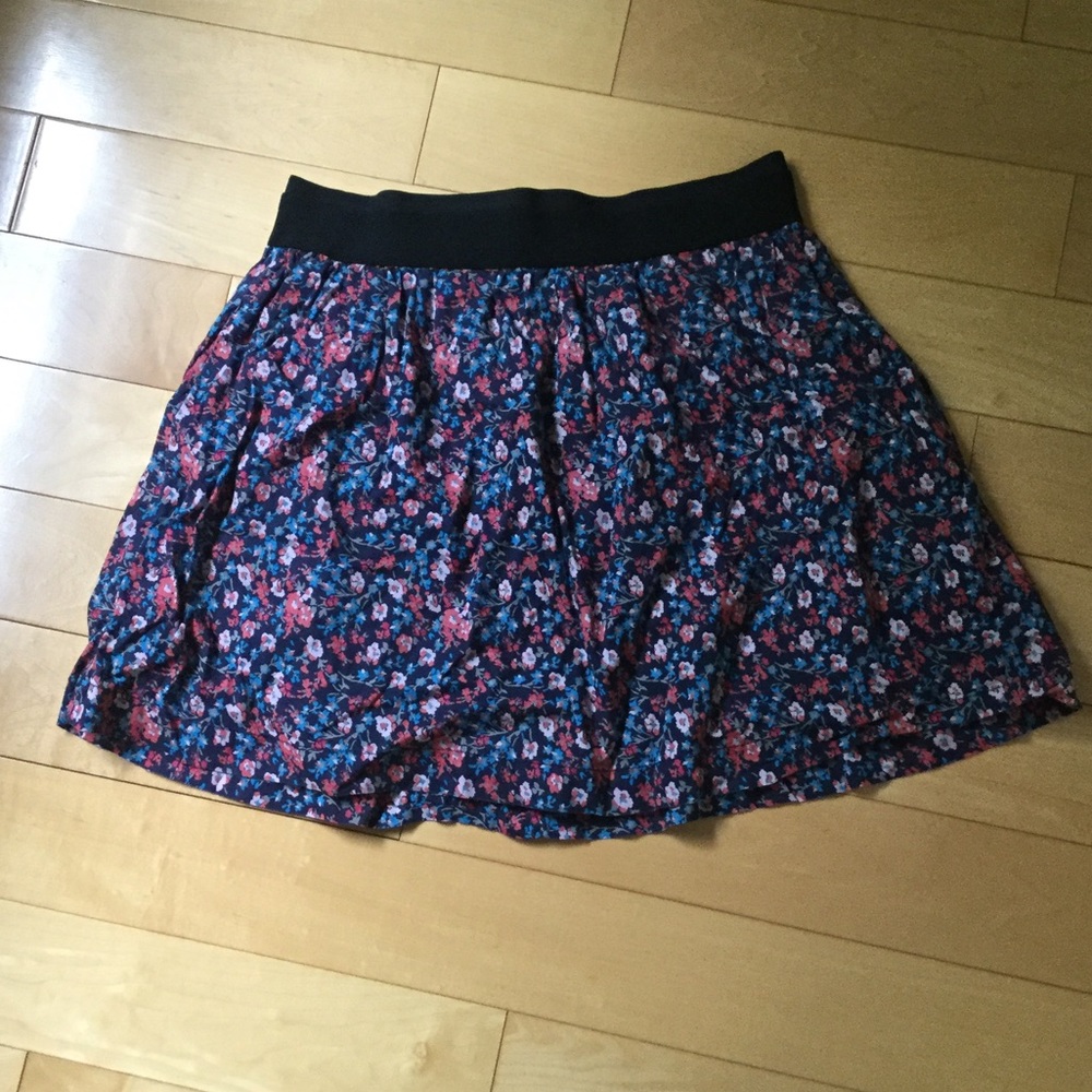 Old Navy floral skirt