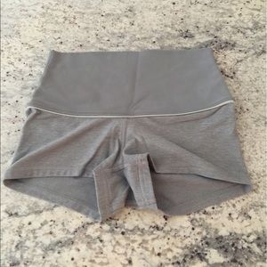 Lululemon shorts in gray