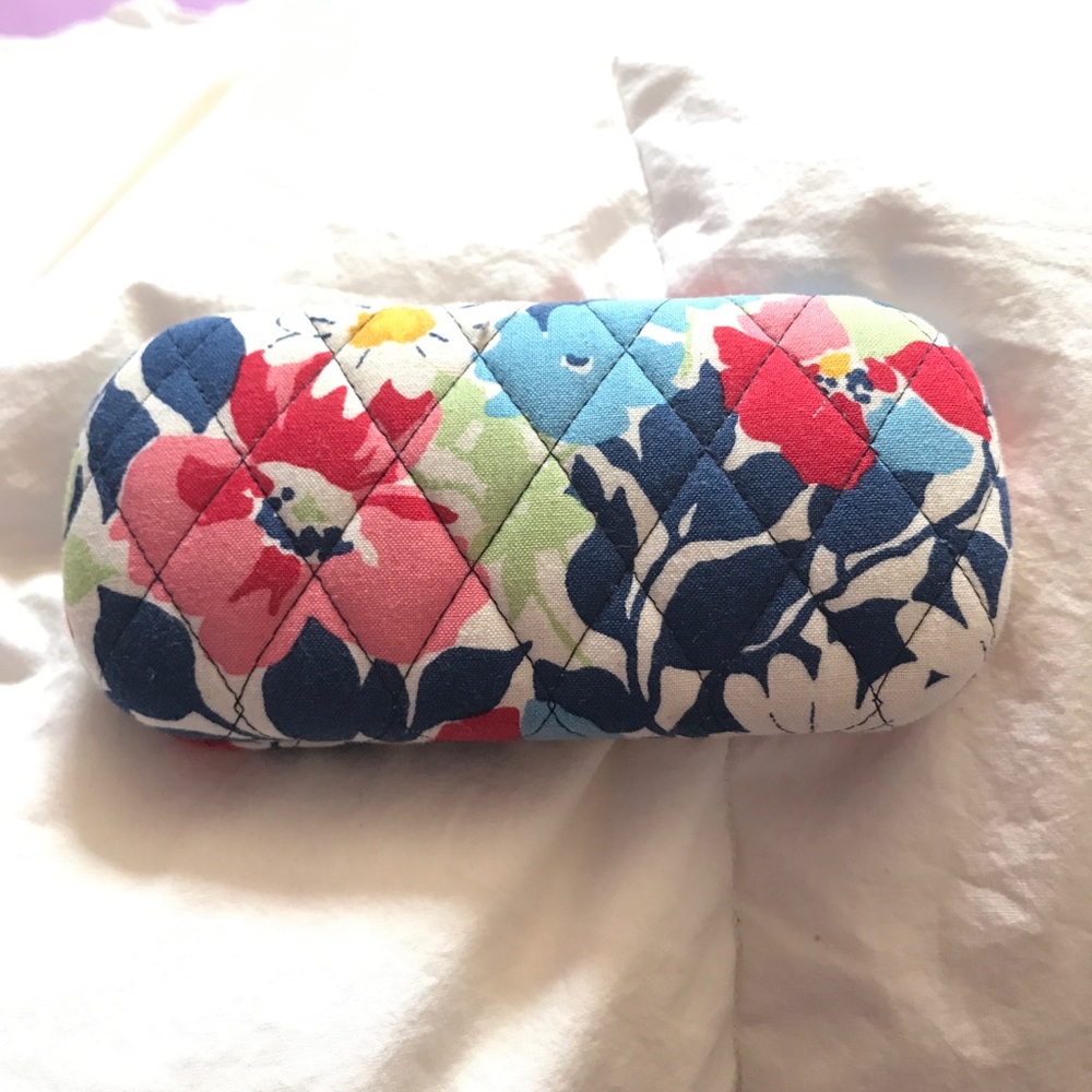 🌺DISCONTINUED Vera Bradley Glasses Case