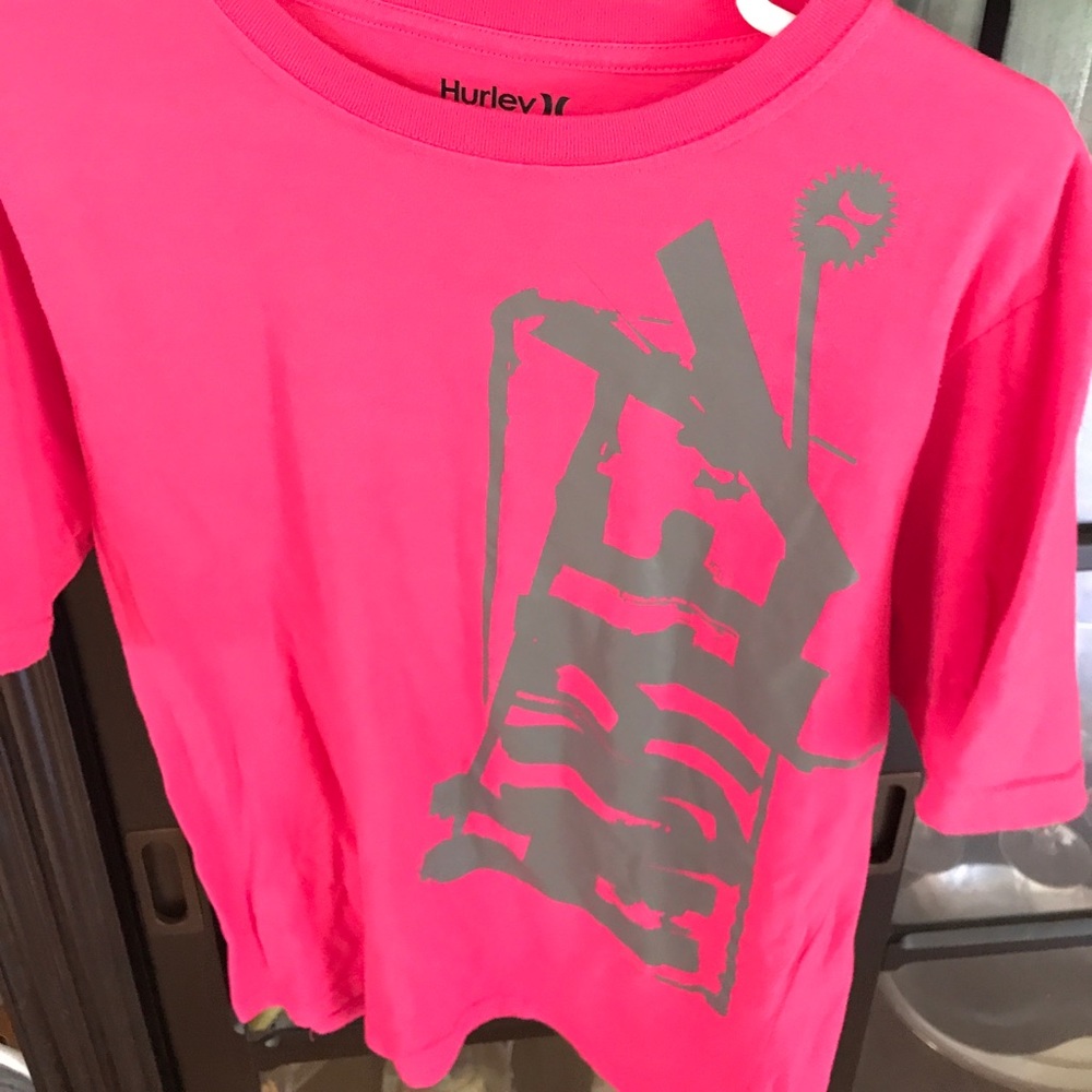 Men's Hurley shirt sleeved tee shirt