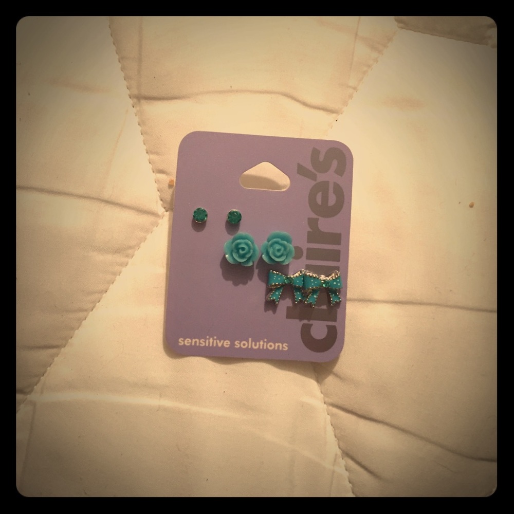 Claire's earrings