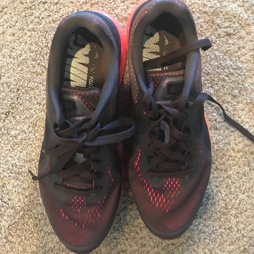 Nike Air Max size 10