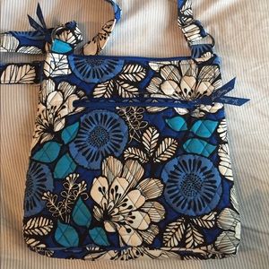 Vera Bradley Crossbody Purse NEVER USED Blue Bayou