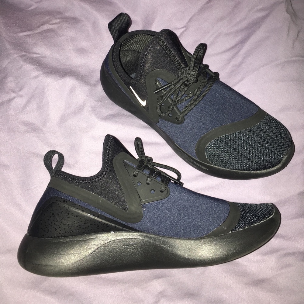 Nike lunarcharge essential