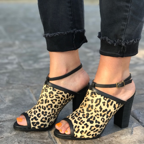 Leopard Print Peep Toe Block Heel Sandals - Picture 1 of 7