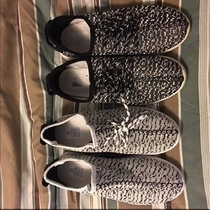 2 pairs of tennis shoes