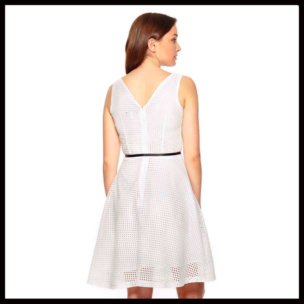 WHITE FLOWY A-LINE SLEEVELESS RETRO TANK SUMMER SUN DRESS A2C - Picture 2 of 8