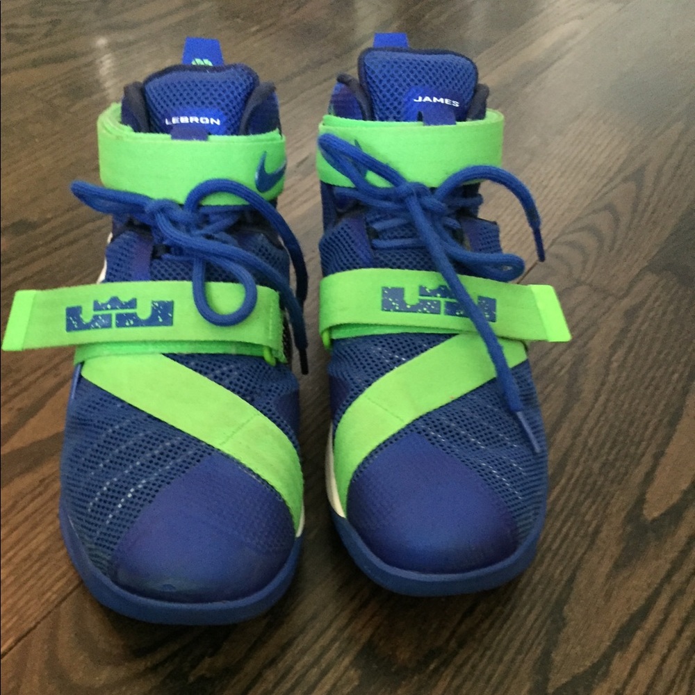 Lebron James basketball shoes