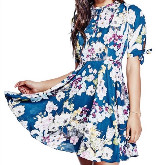 Guess Aliyah Lace up Dress - Picture 1 of 6