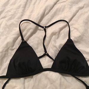 Medium VS Sexy Black Triangle Top! 🔥
