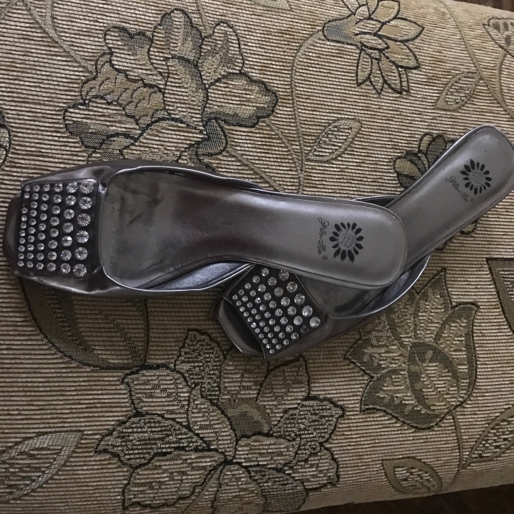 Mules Crystal buckle Sz 9 Pewter Low one inch heel