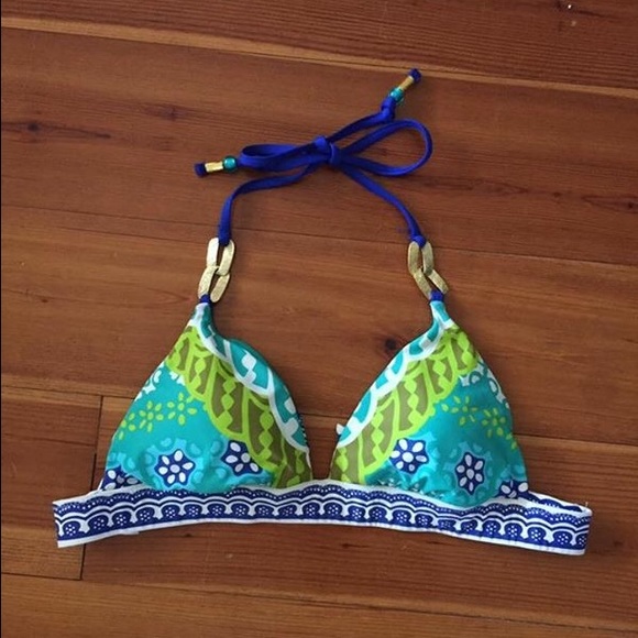 Trina Turk Triangle Bikini Top. Size 6. EUC. - Picture 1 of 1
