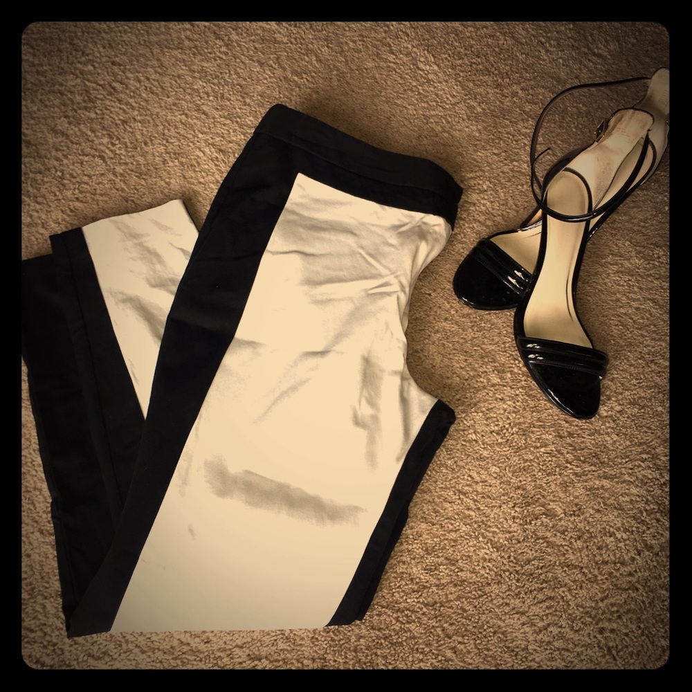 Metaphor Black & white legging capris