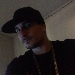 Meet your Posher, Louis