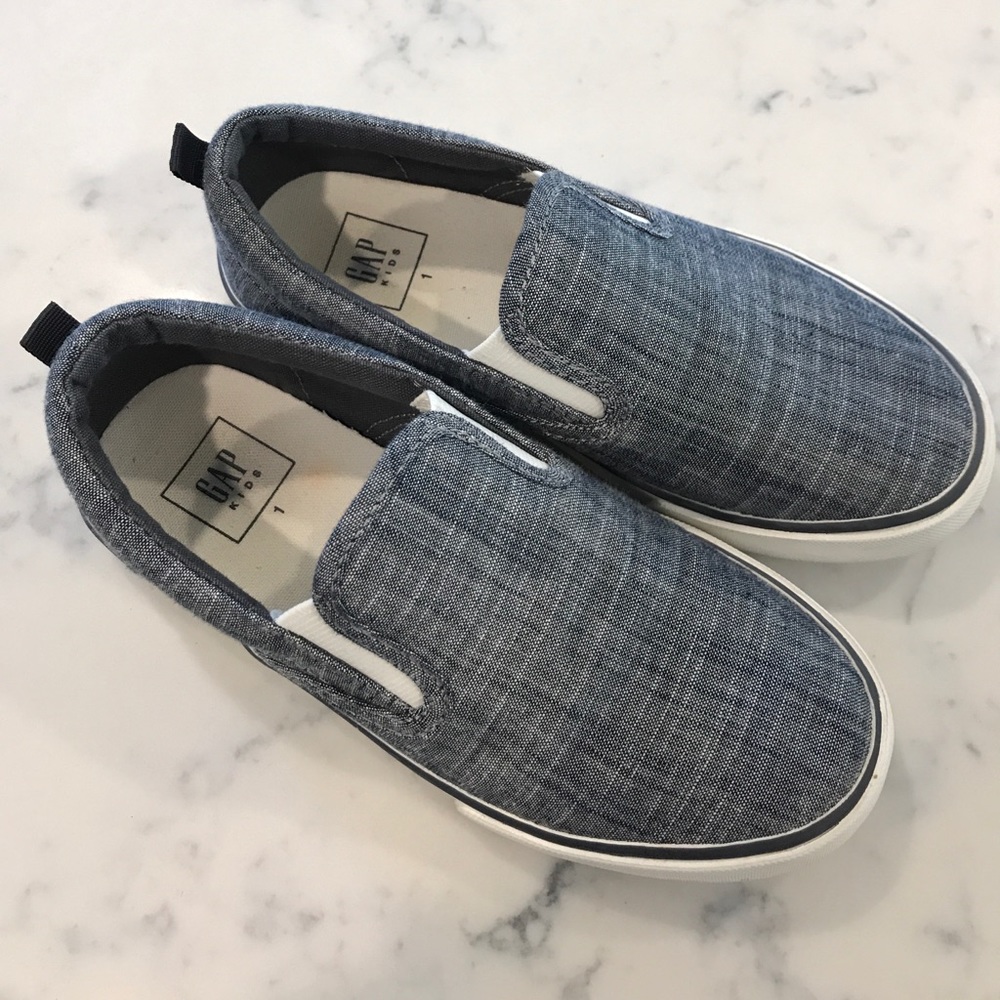 Gap, boys slip-on, chambray, 1M