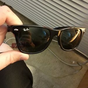 Brand new Ray-Ban sunglasses black WAYFARER