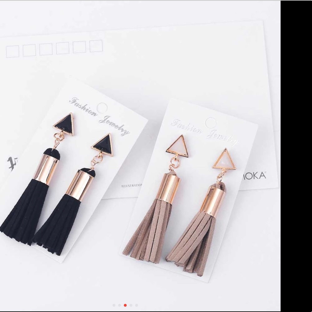 💕💕HOST PICK💕🌺Geometric tan tassel  earrings - Picture 2 of 2