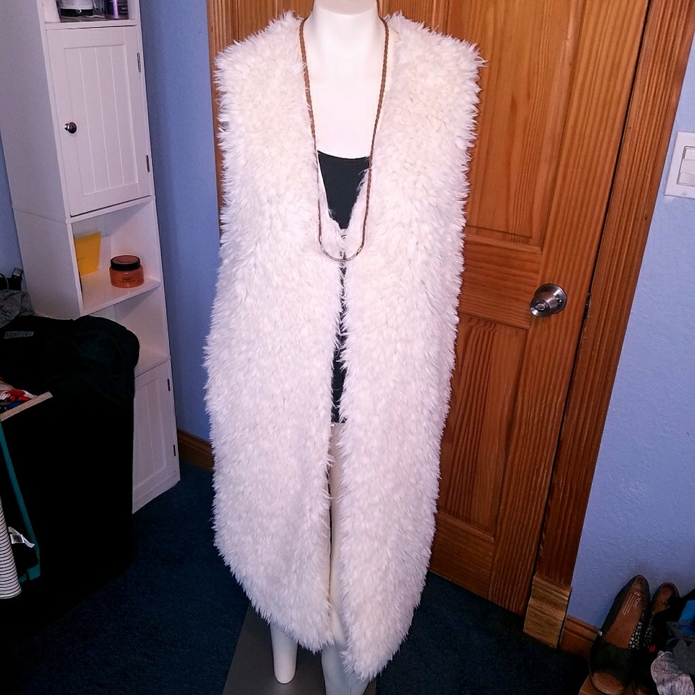 Forever 21 Faux Fur Long Vest 