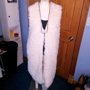Forever 21 Faux Fur Long Vest 