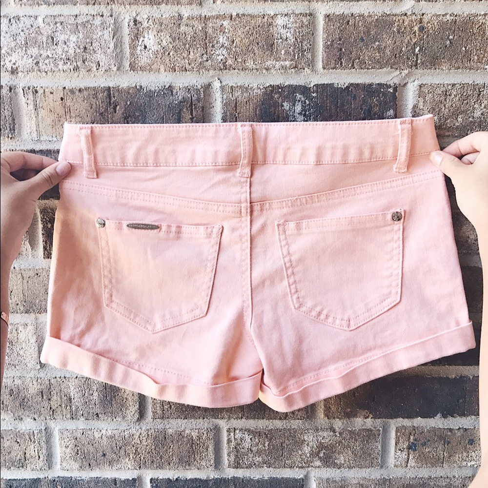 PALE PEACH SHORTS