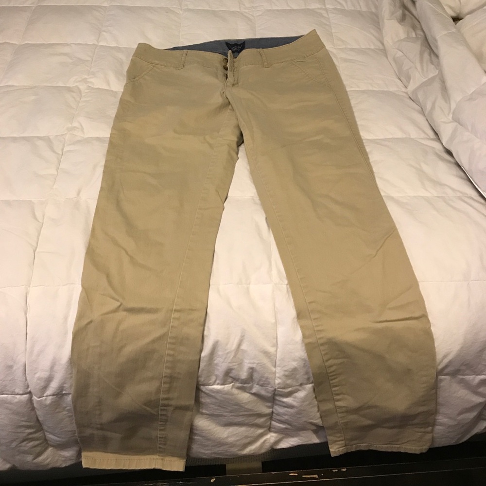 Khaki American Eagle jeans